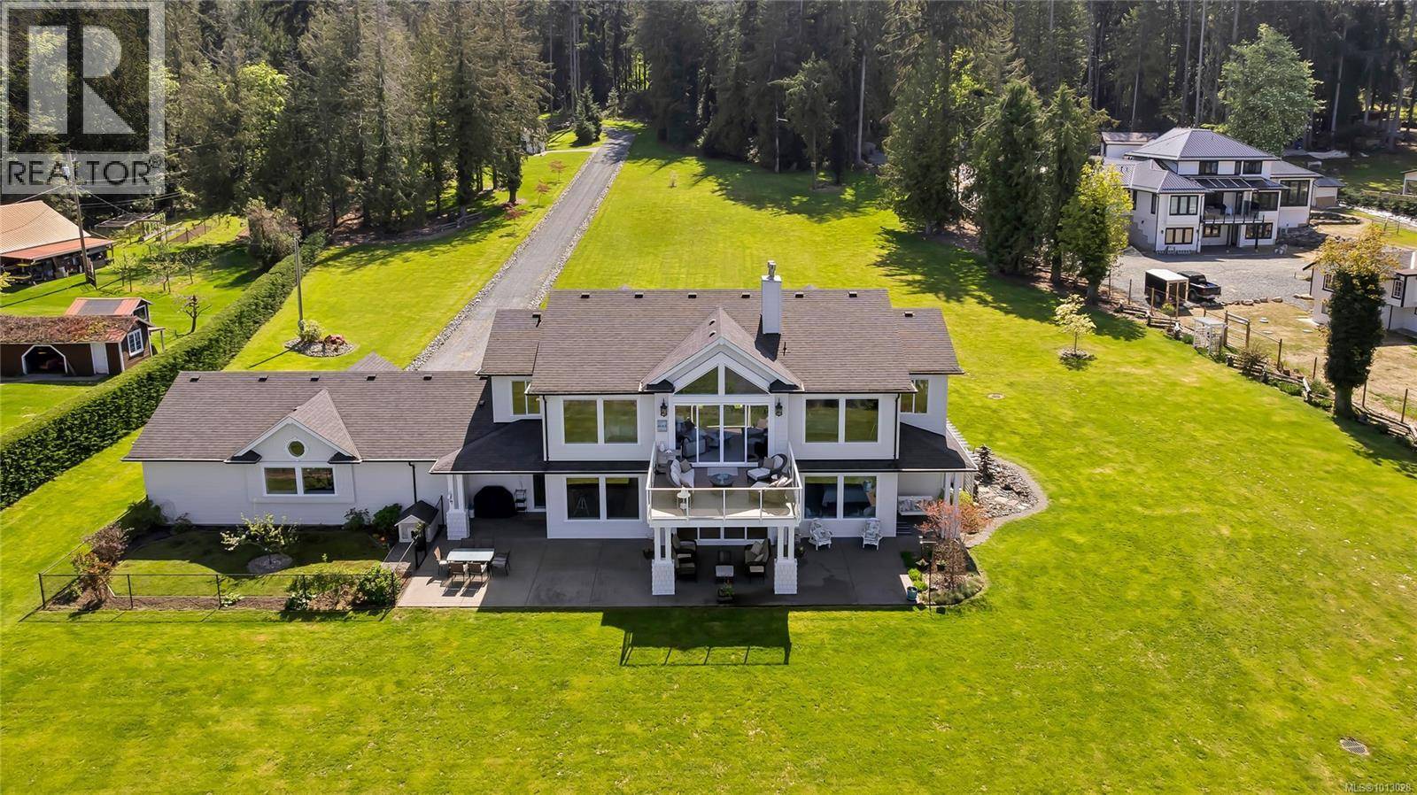 Crofton, BC V0R1R0,1179 Barnes Rd