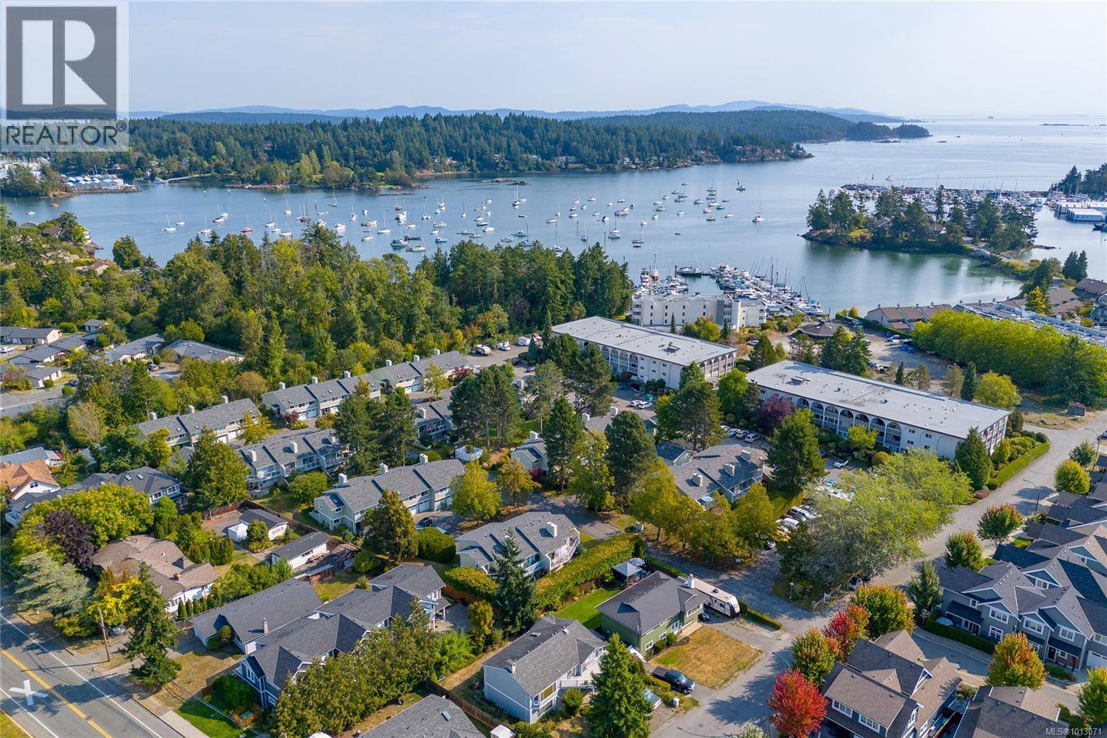 Sidney, BC V8R2R1,2020 White Birch RD #18