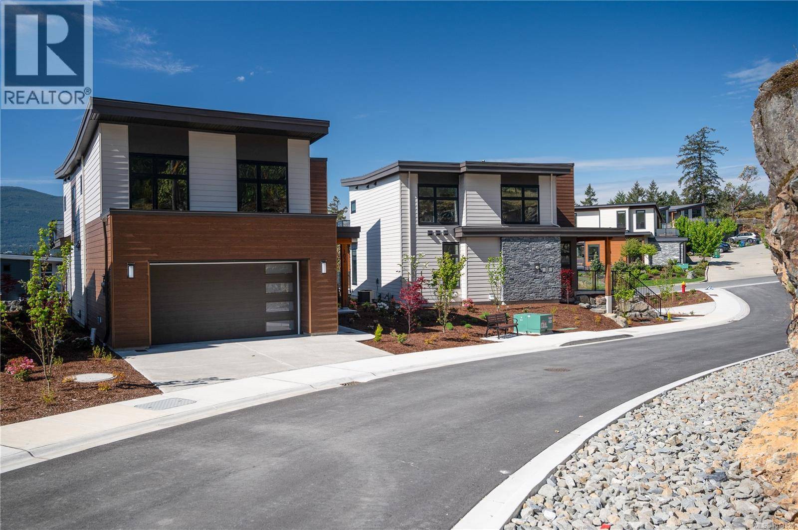 Nanaimo, BC V9T0L7,1220 Manzanita PL #102