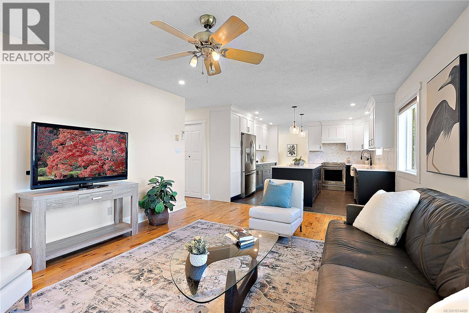 Saanich, BC V8Z7E3,1290 Lidgate Crt