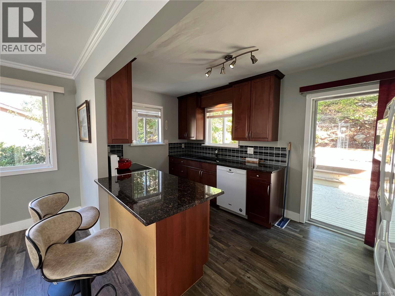 Gold River, BC V0P1G0,356 Nootka Dr