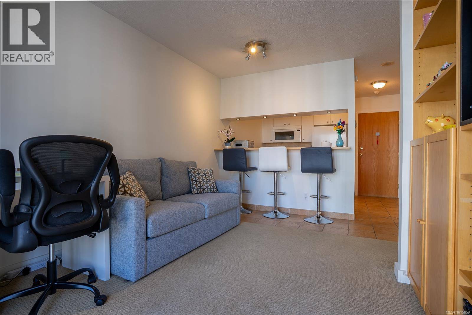 Victoria, BC V8W3W8,835 View ST #603