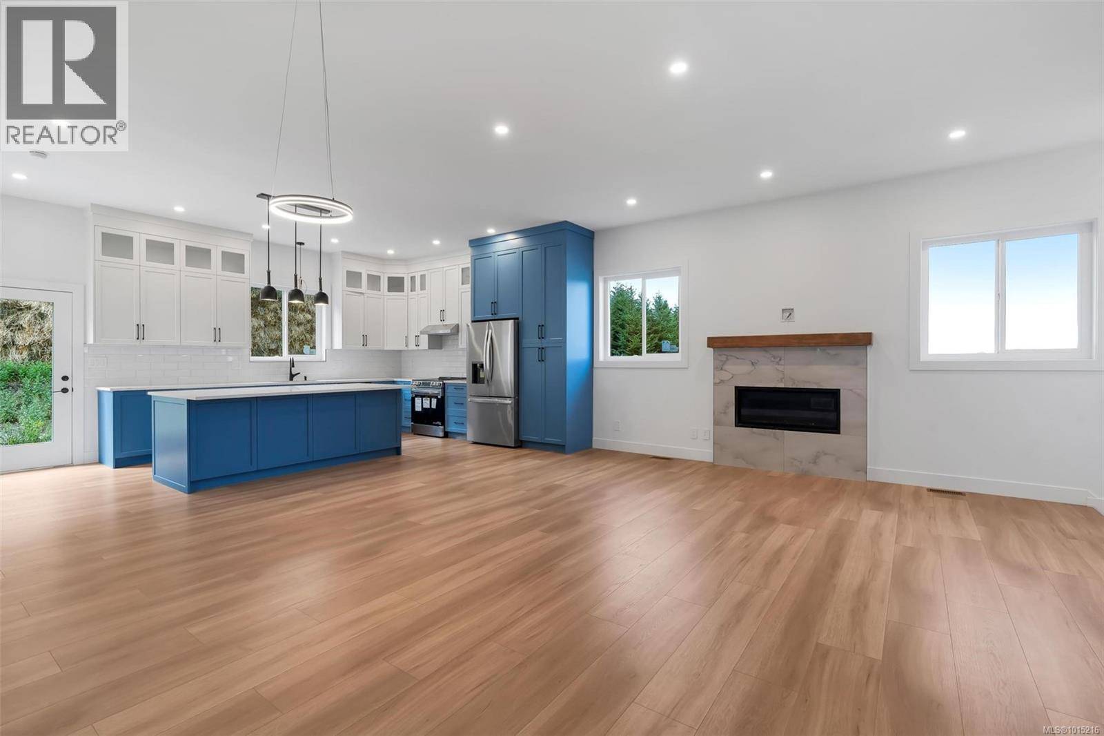 Duncan, BC V9L0H5,3321 Woodrush Dr