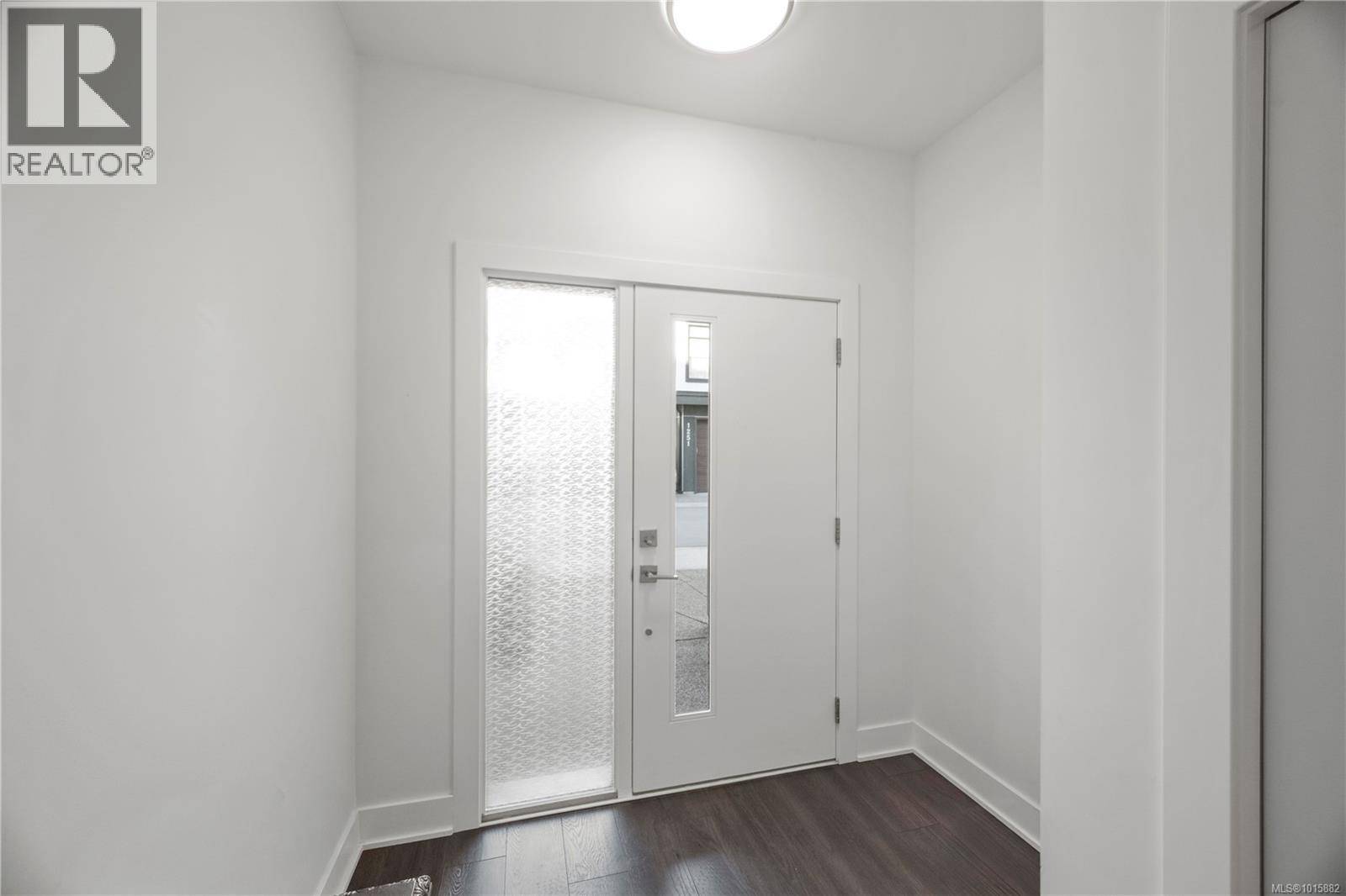 Langford, BC V9B0V1,1252 Solstice Cres