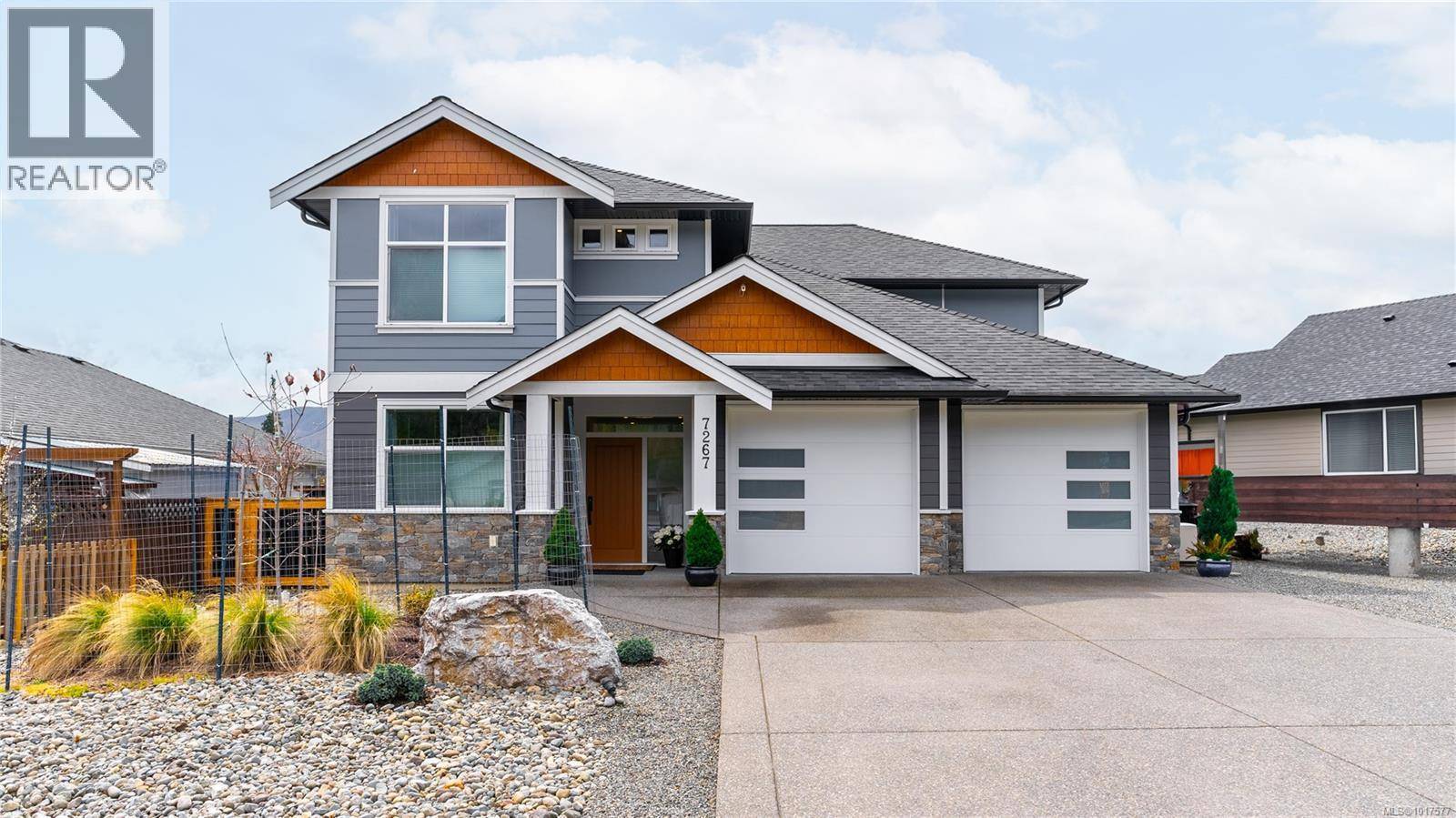 Lake Cowichan, BC V0R2G1,7267 Lakefront Dr