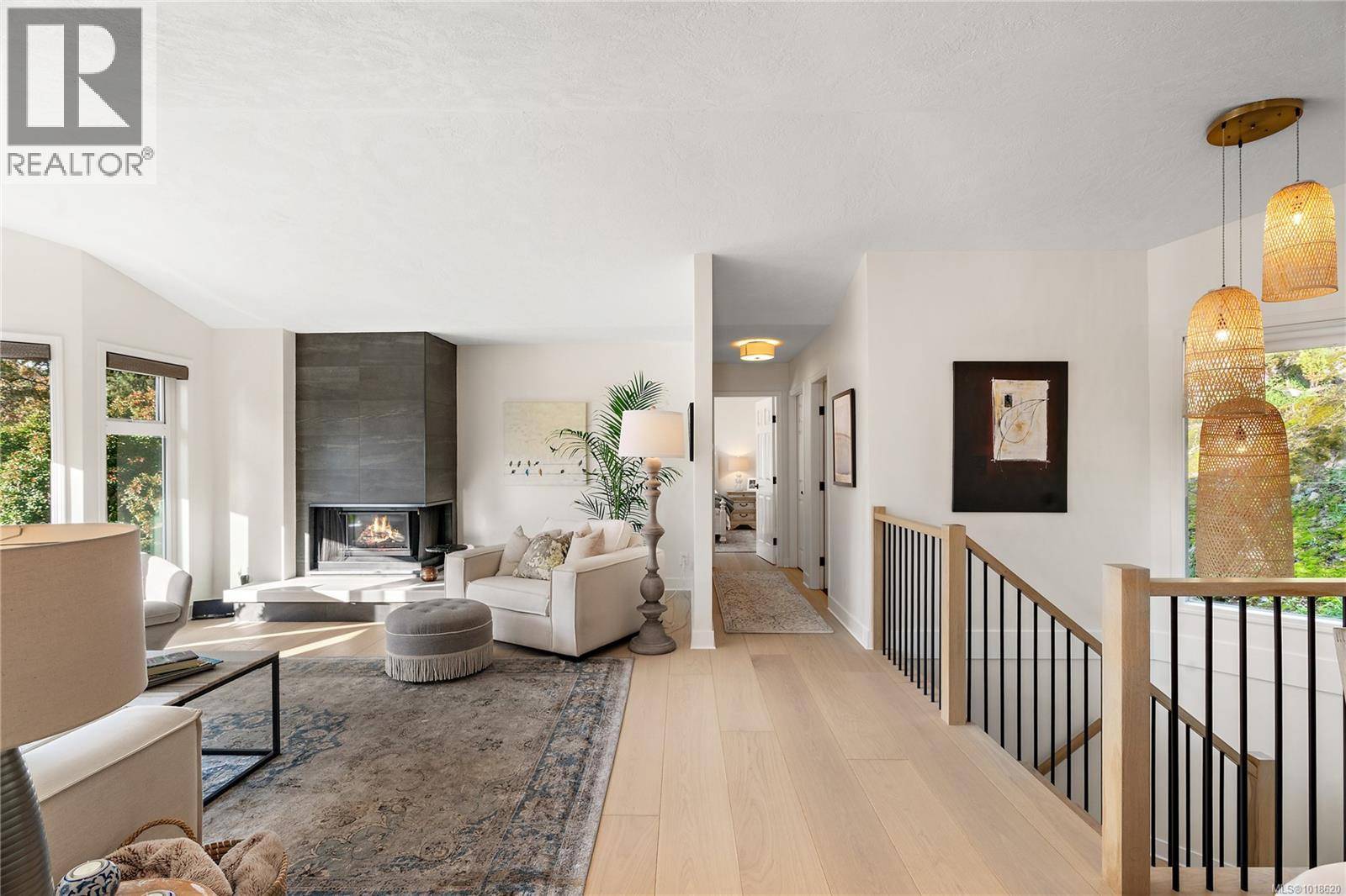 Saanich, BC V8X3T9,909 Carolwood DR #21