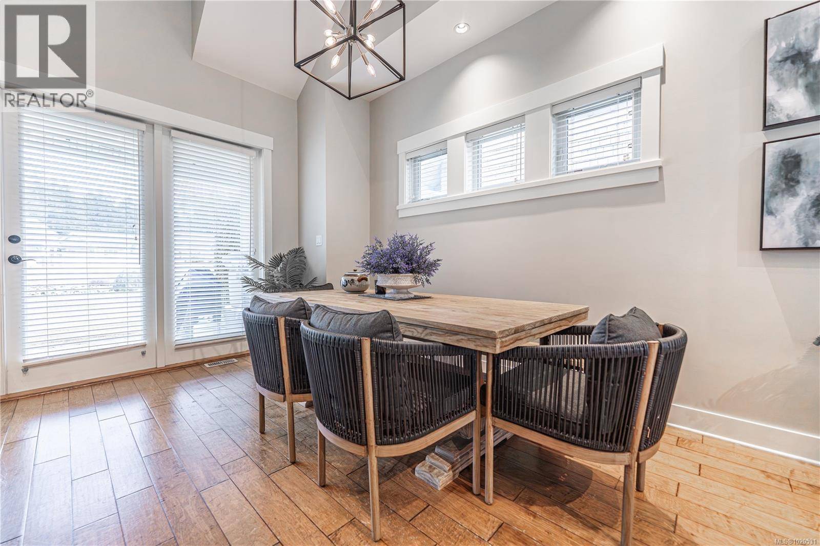 Qualicum Beach, BC V9K2C1,5251 Island HWY West #15