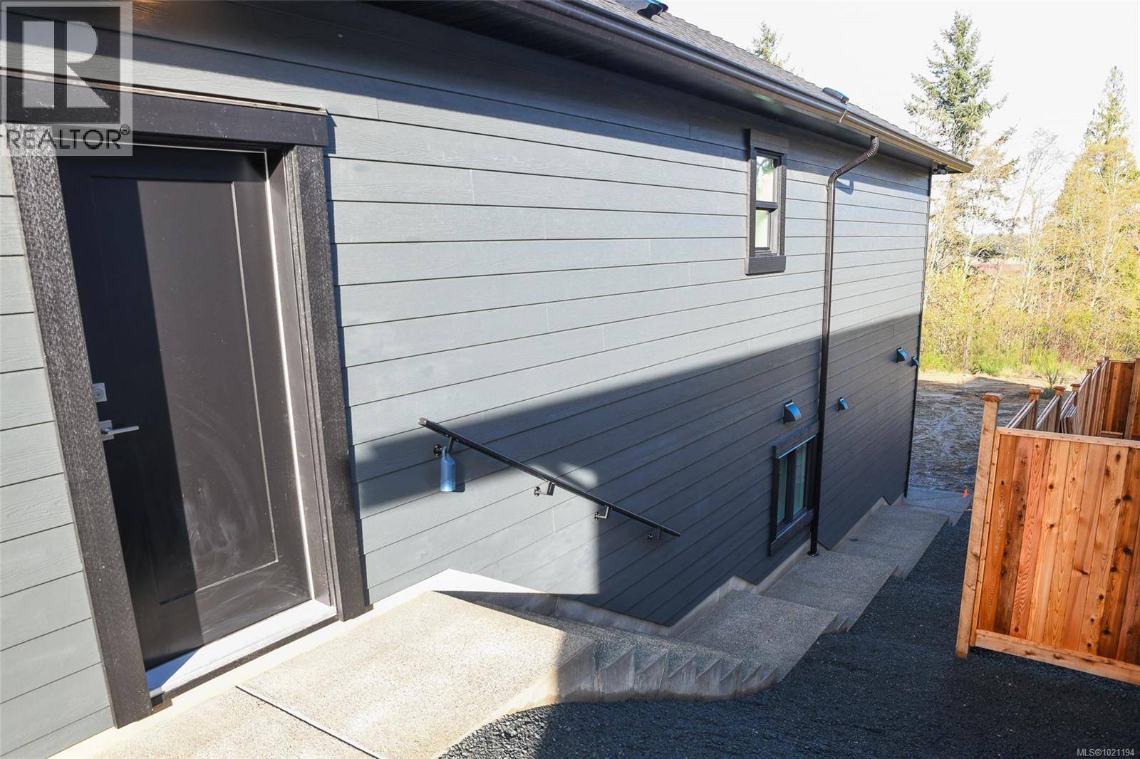 Courtenay, BC V9N9X5,1834 Crown Isle Blvd