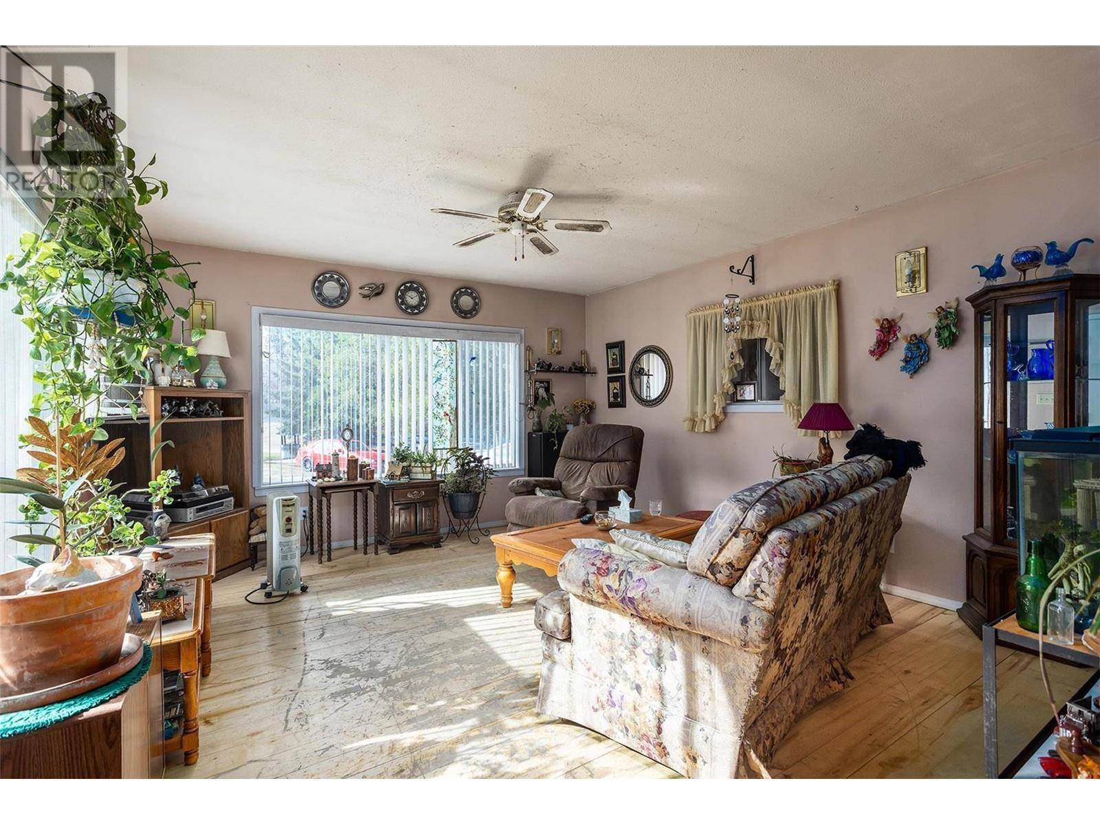 Beaverdell, BC V0H1A0,85 Ernest Avenue