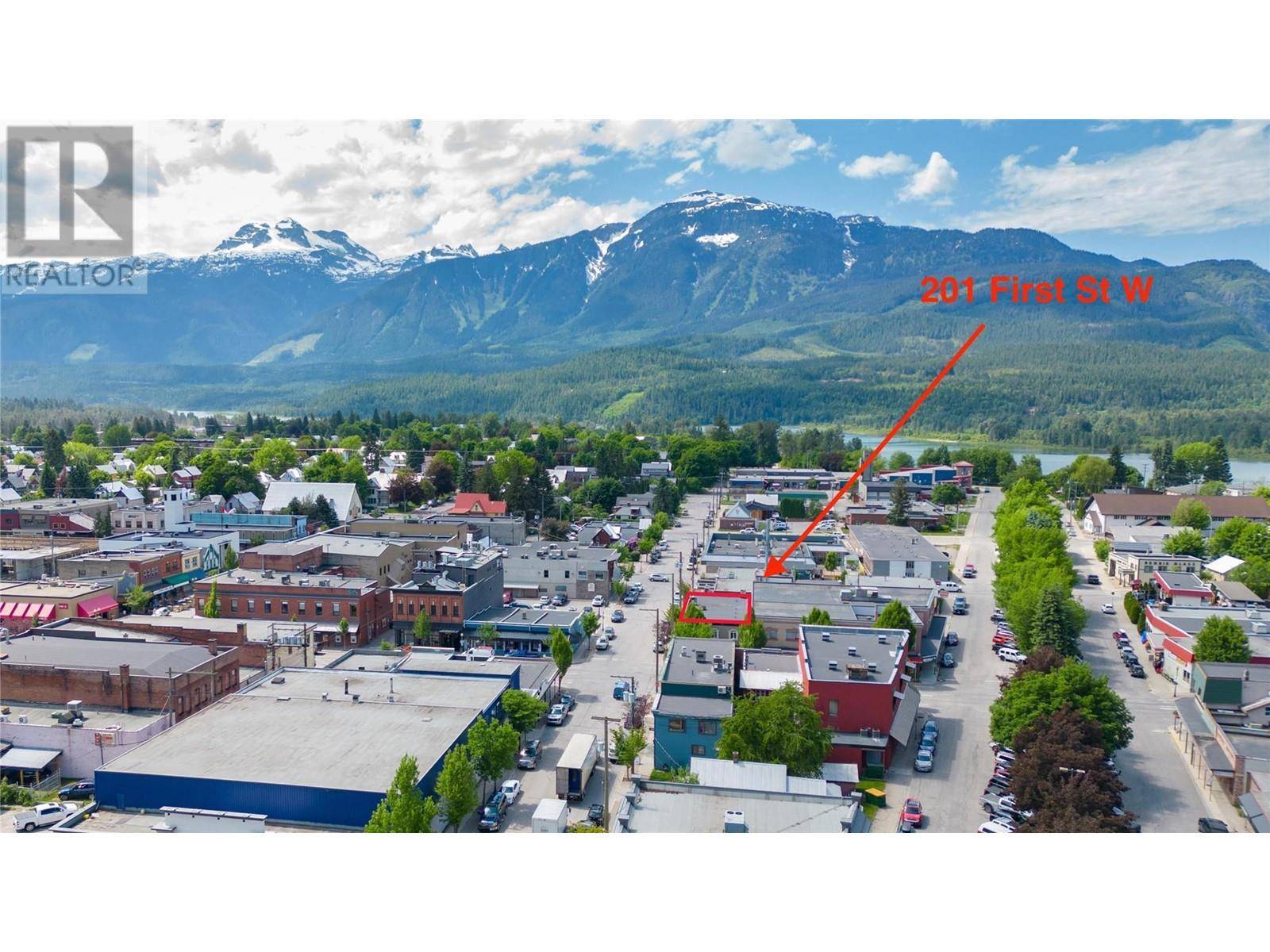 Revelstoke, BC V0E2S0,201 First Street W