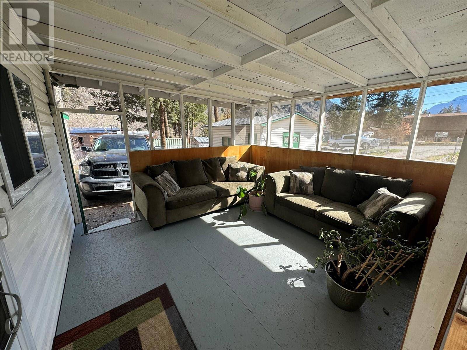 Olalla, BC V0X1N6,1483 MAIN Street