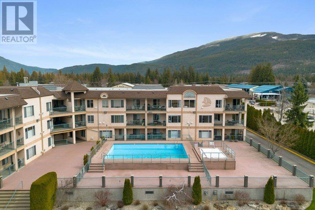 Sicamous, BC V0E2V1,1002 Riverside AVE #314