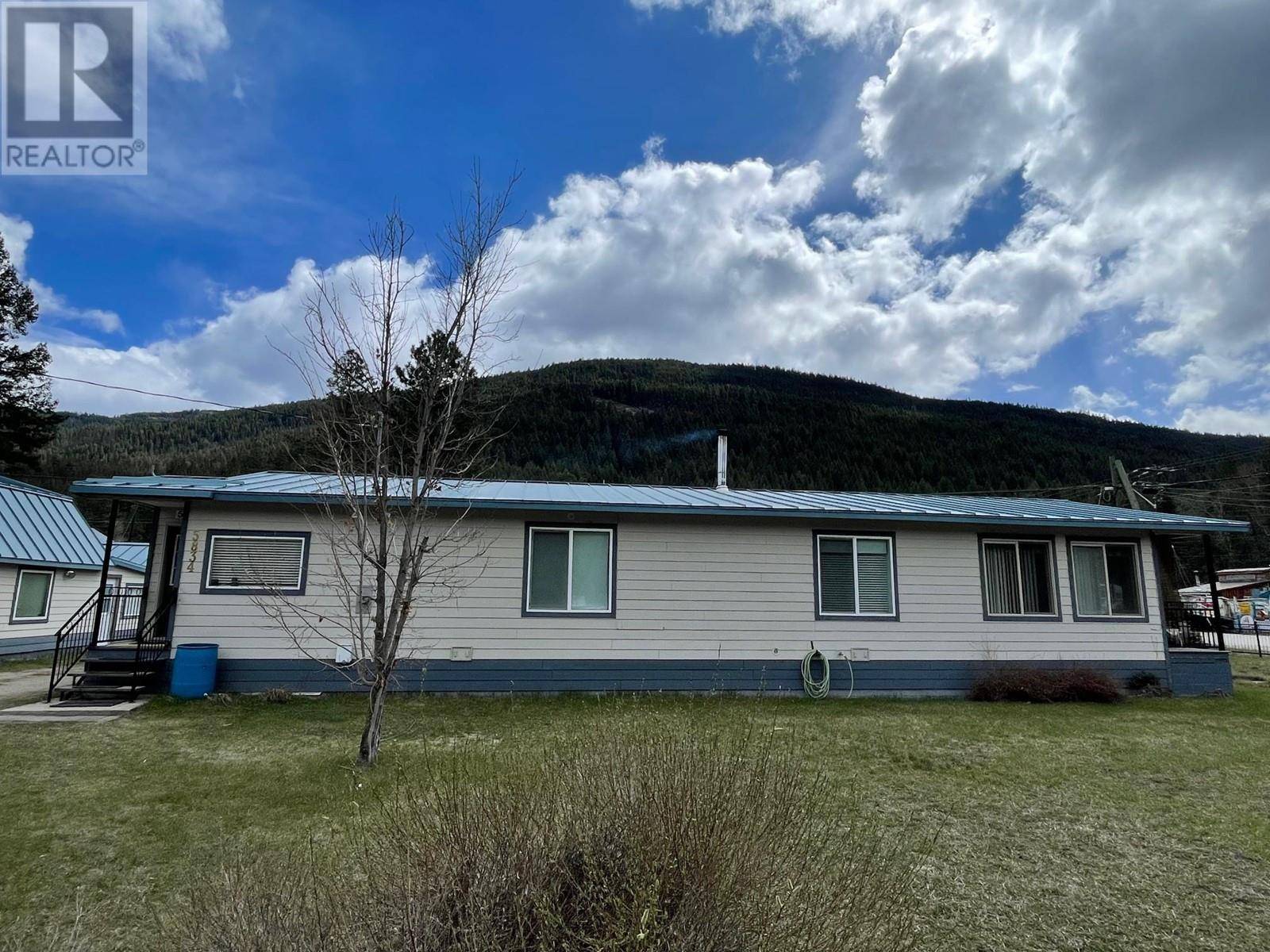 Beaverdell, BC V0H1A0,5834 3rd Street