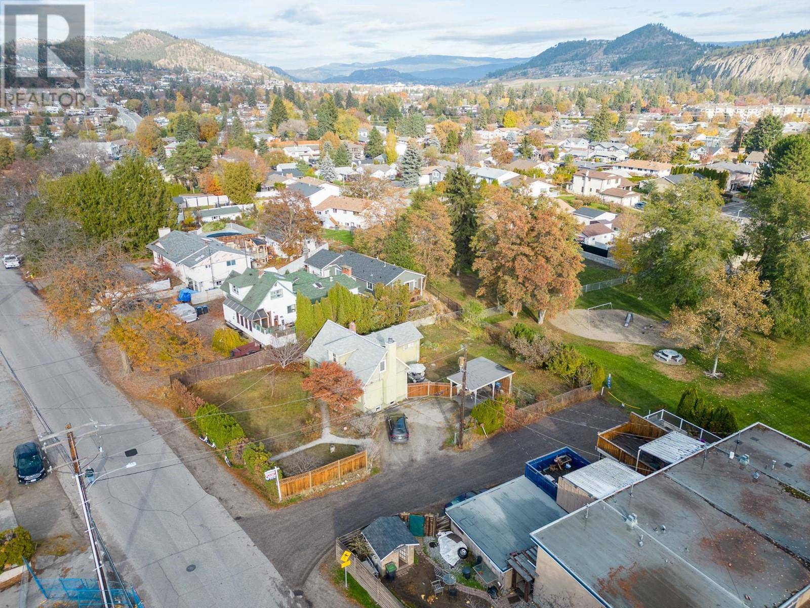 Kelowna, BC V1Y3W3,1485 Highland Drive S