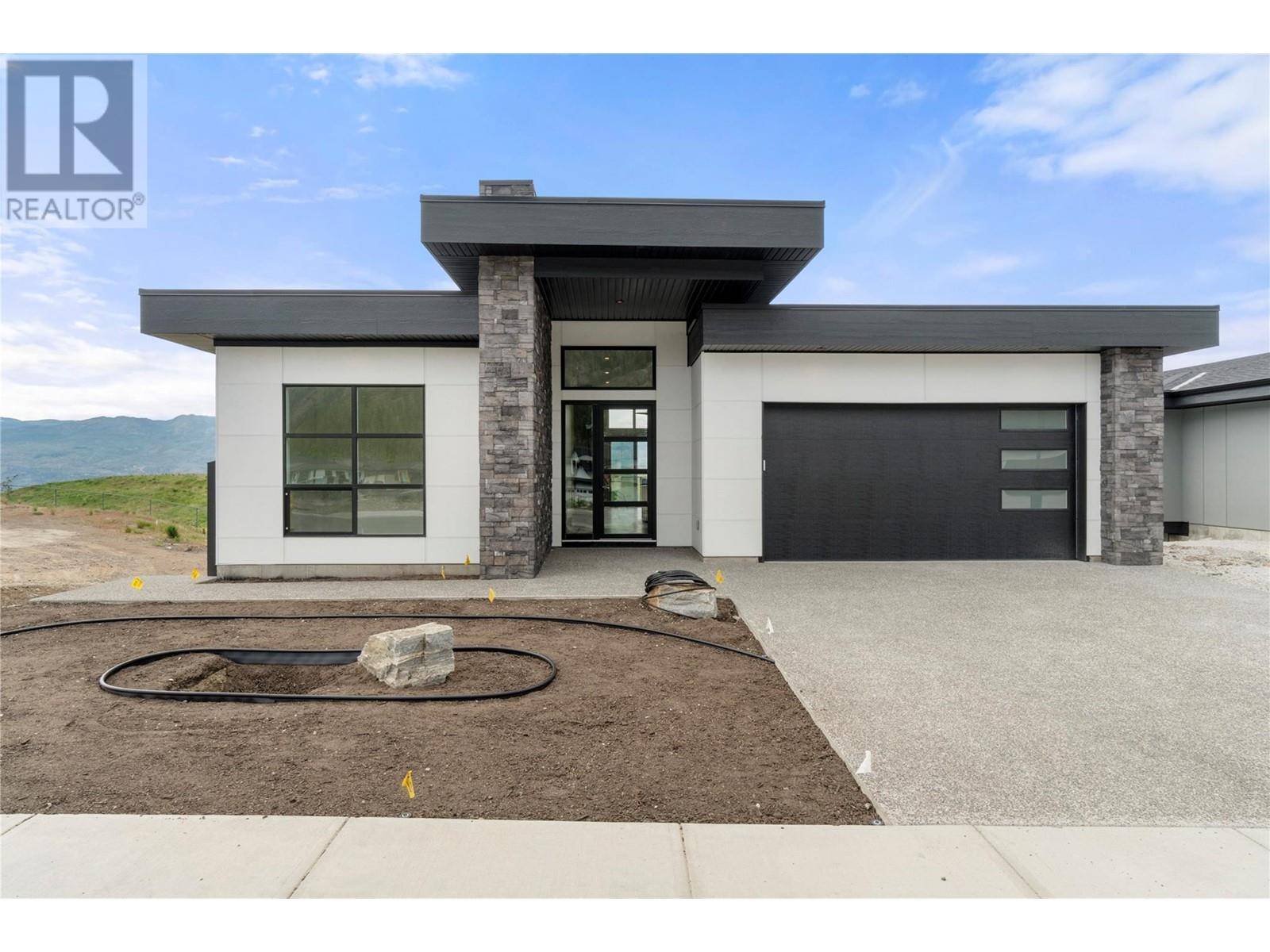 West Kelowna, BC V4T0E3,2537 Pinnacle Ridge Drive