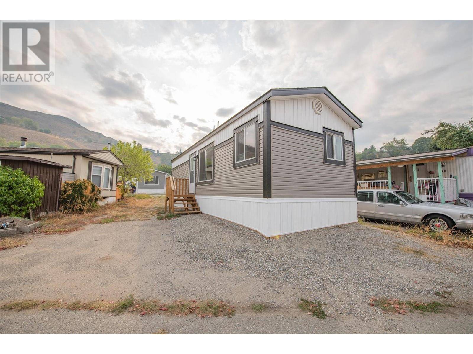 Vernon, BC V1B2B3,15401 Kalamalka RD #151