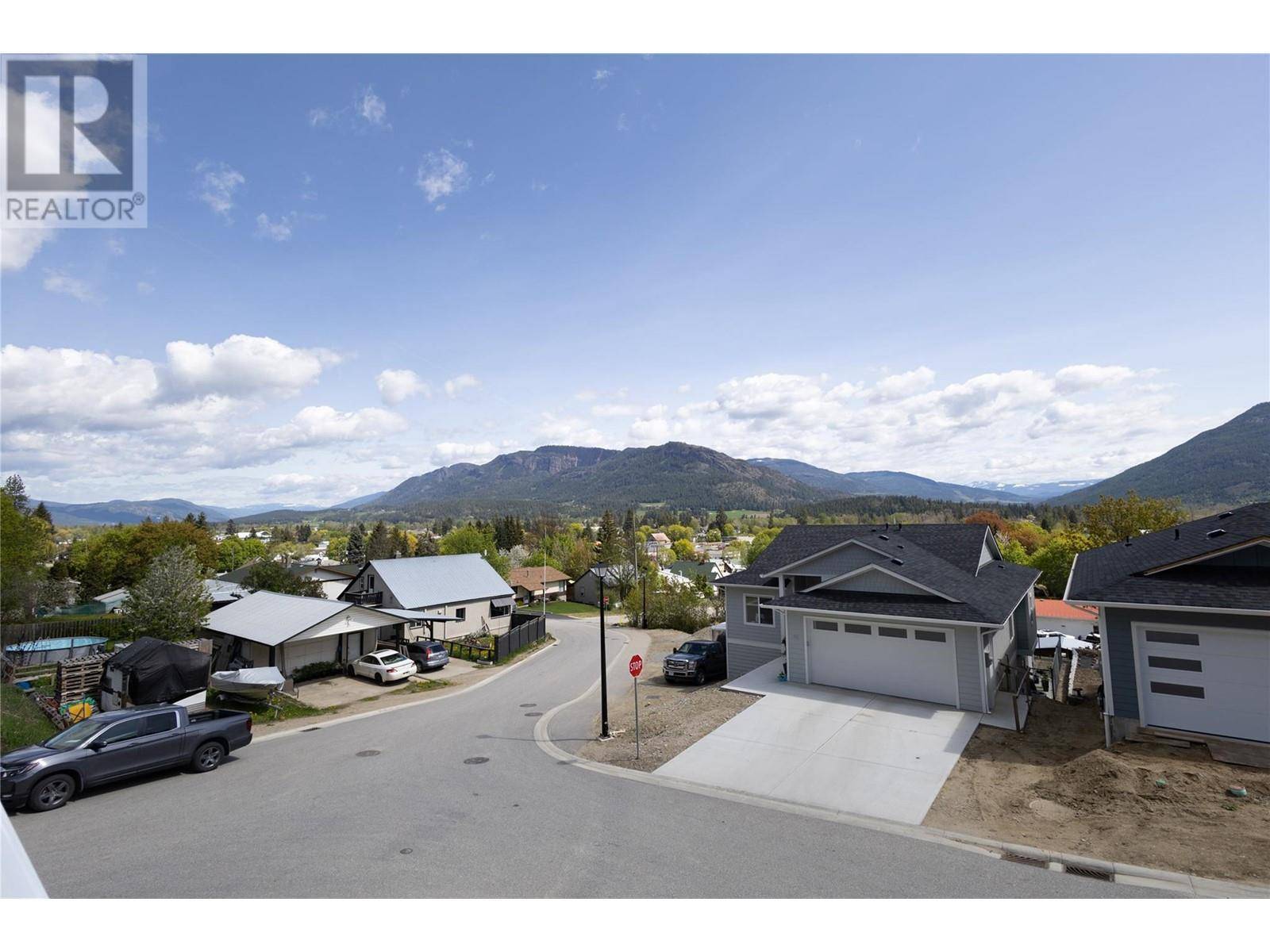 Enderby, BC V0E1V1,806 Cliff AVE #109