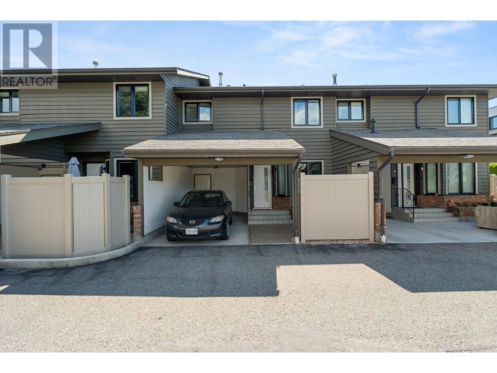 Kelowna, BC V1Y8G7,1645 Ufton CT #7