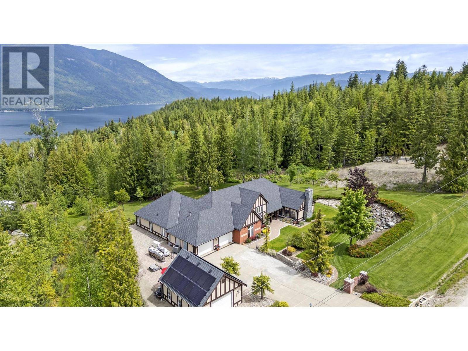 Eagle Bay, BC V0E1T0,5121 Ivy Road