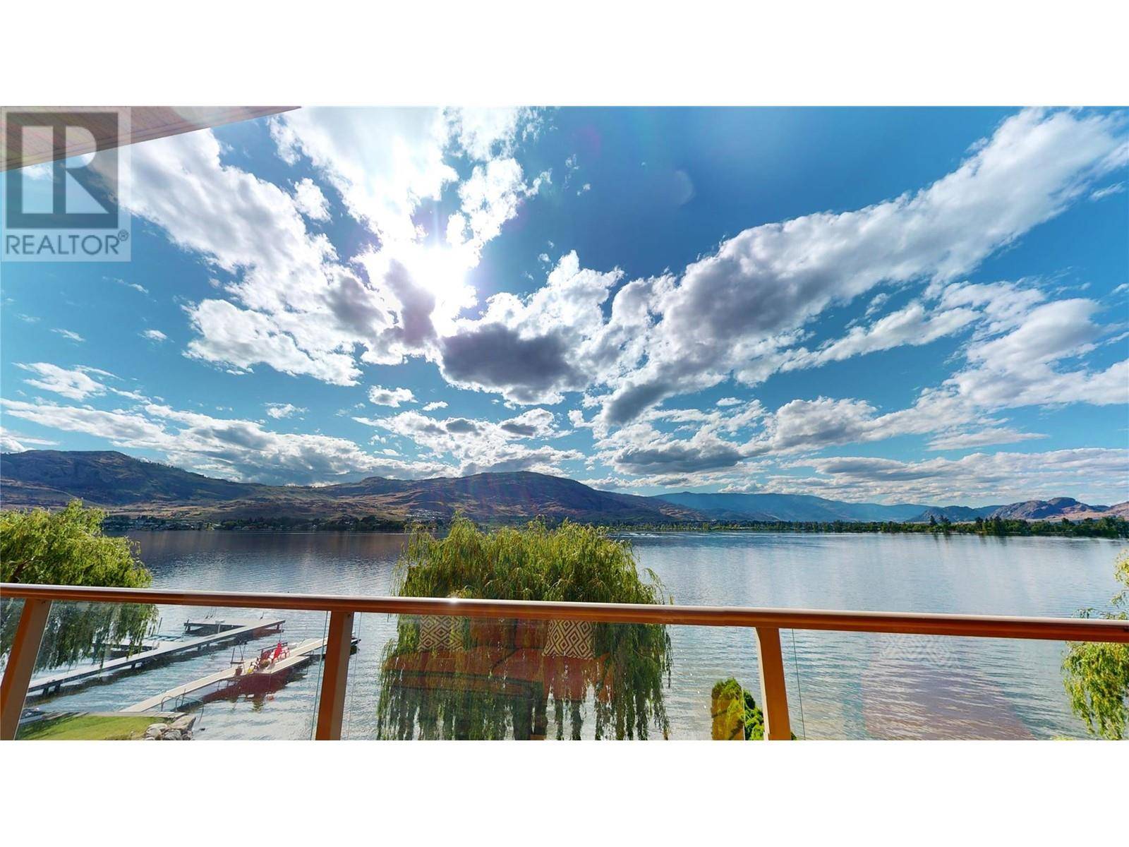 Osoyoos, BC V0H1V6,2418 Lakeshore DR #304