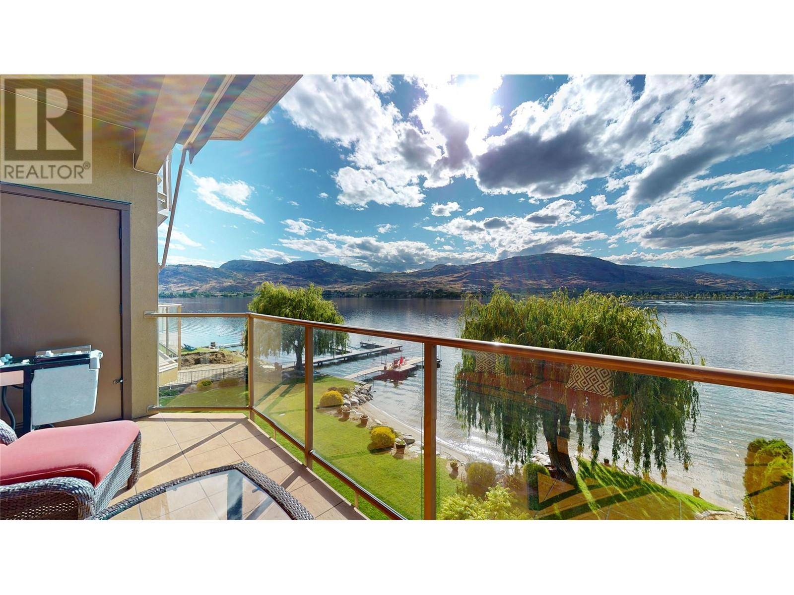 Osoyoos, BC V0H1V6,2418 Lakeshore DR #304