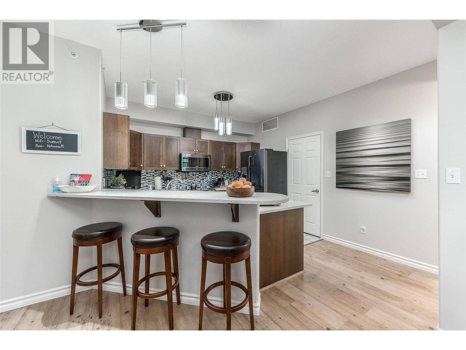 Kelowna, BC V1Y9W7,1128 Sunset DR #1202