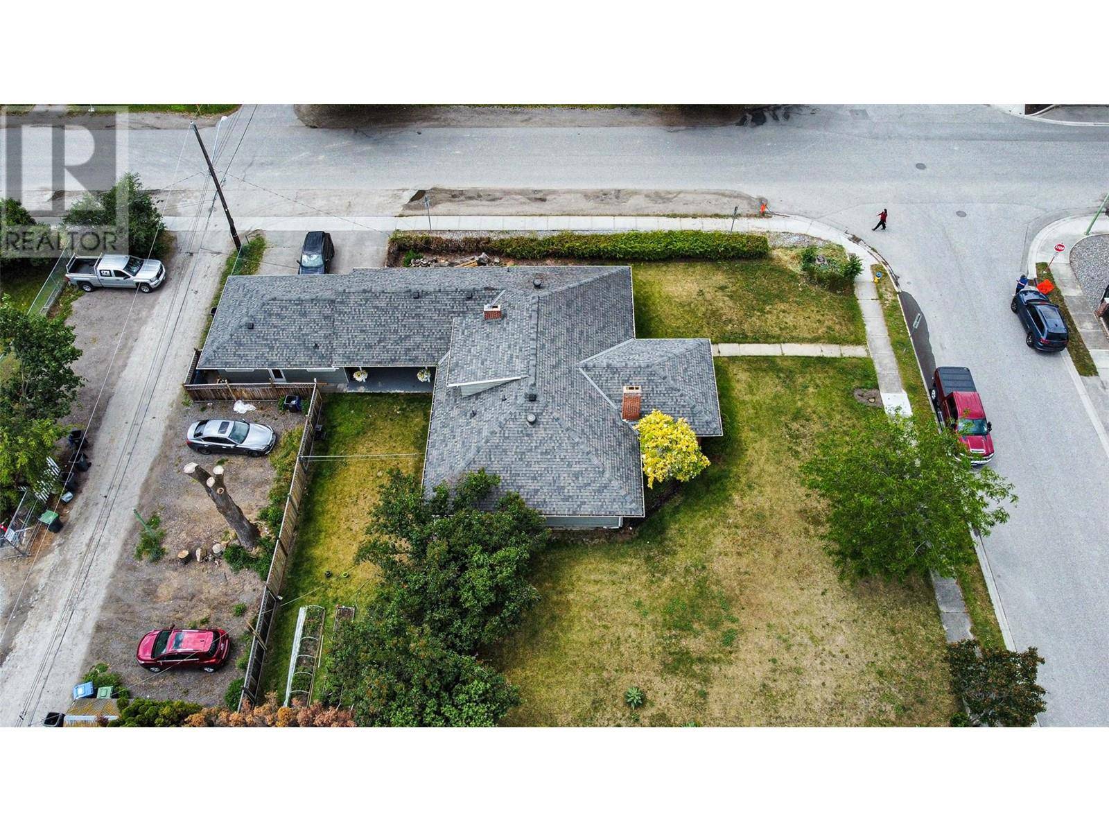 Kelowna, BC V1Y5L9,409 Glenwood Avenue