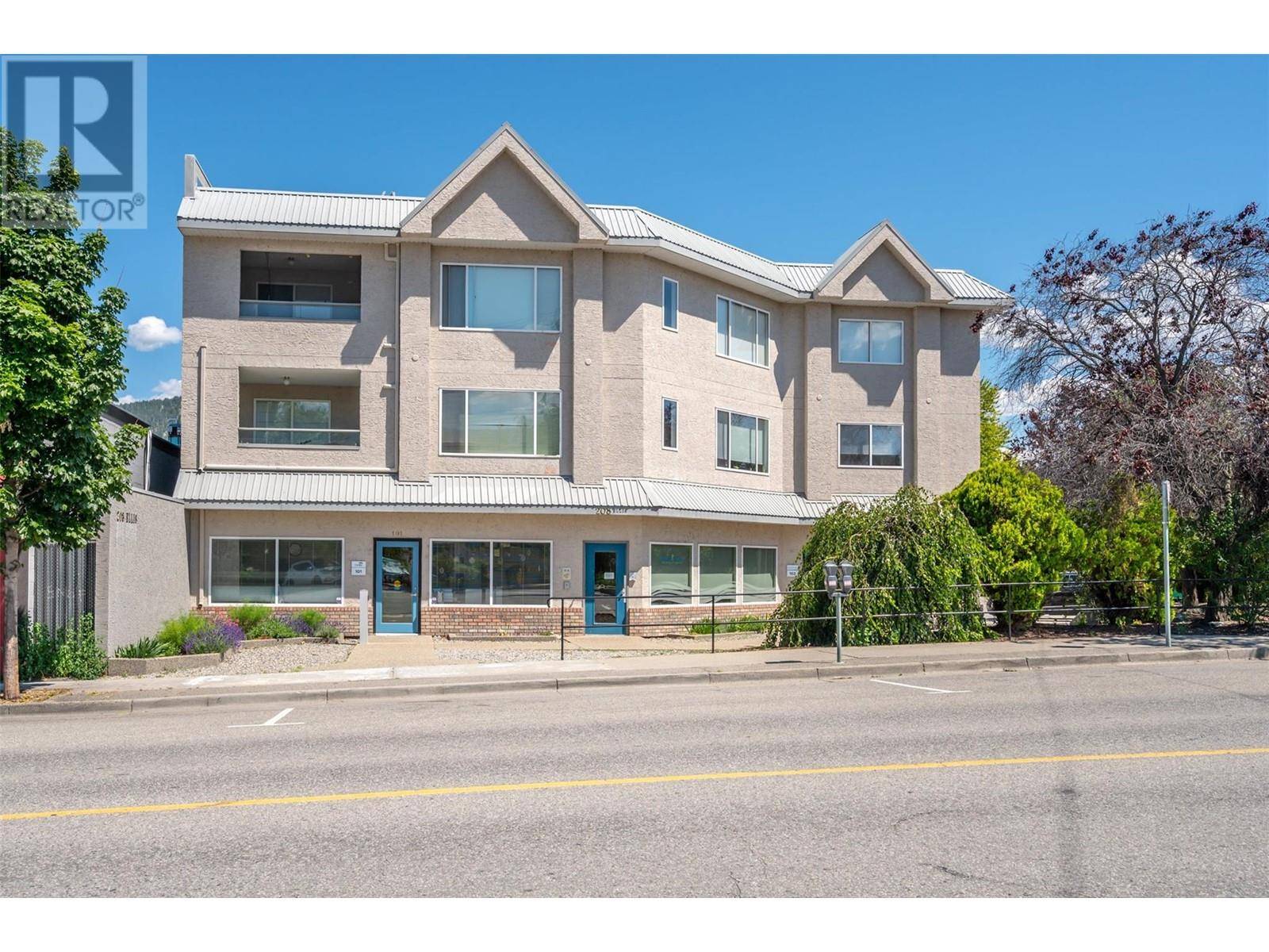 Penticton, BC V2A4L6,208 Ellis ST #303