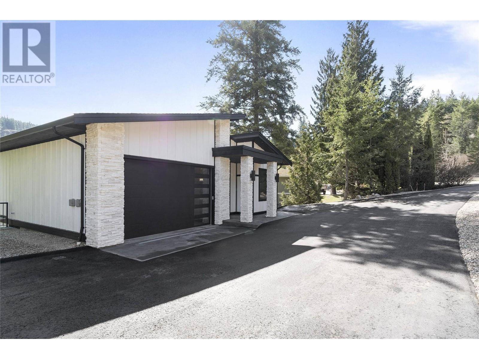 Blind Bay, BC V0E1H1,2811 Mountview Drive