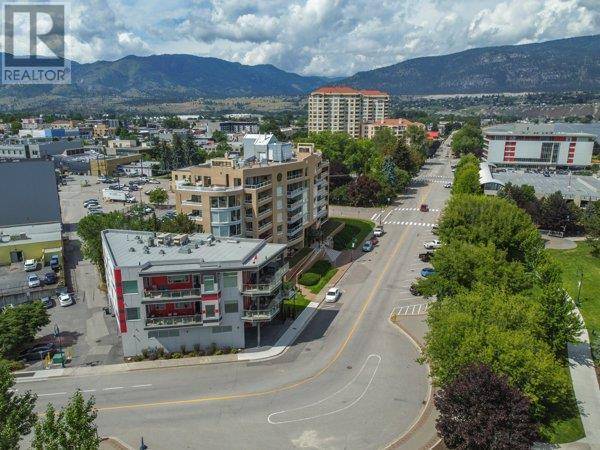 Penticton, BC V2A1B5,88 LAKESHORE DR #301