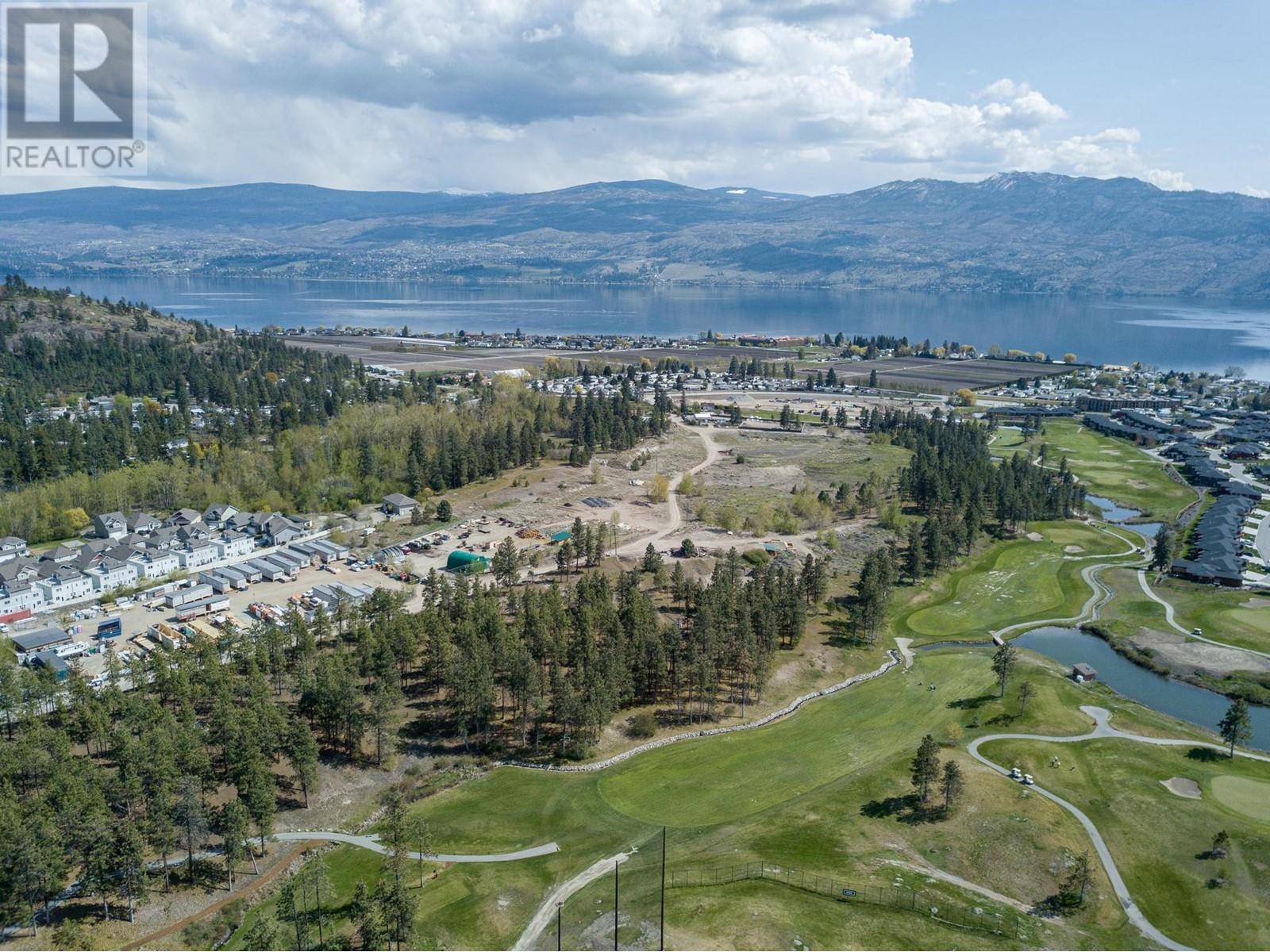 West Kelowna, BC V4T3C1,25-3-3 Red Cloud Way