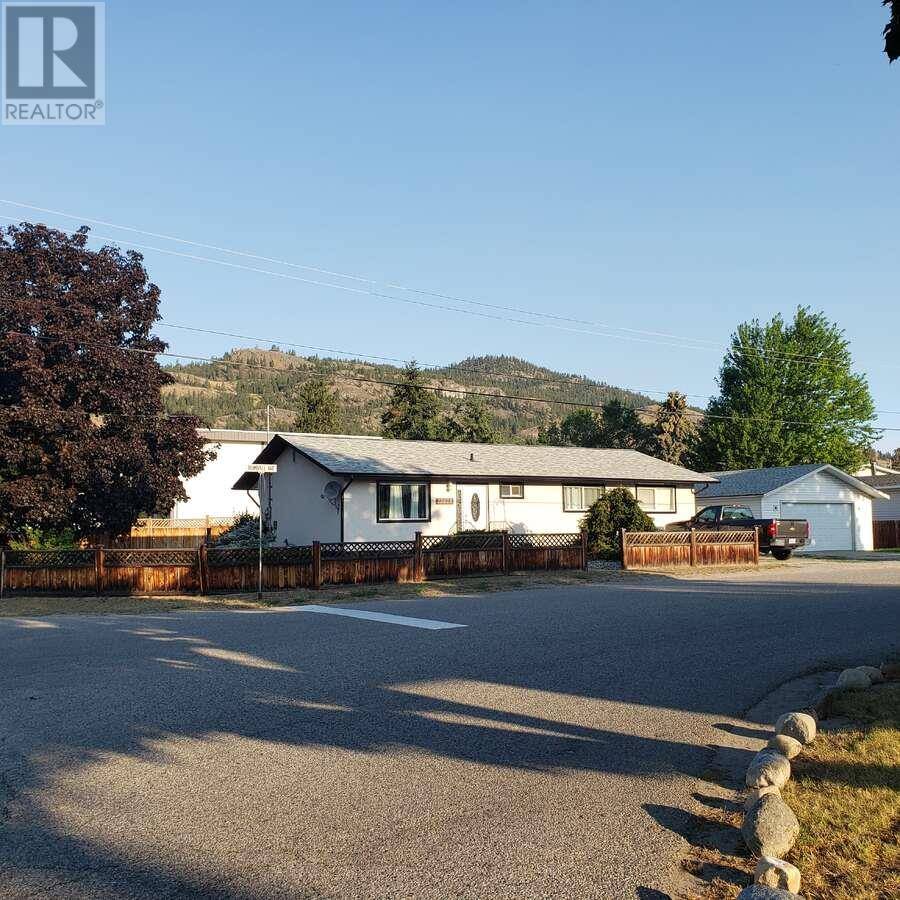 Summerland, BC V0E1Z0,13608 Rumball Avenue