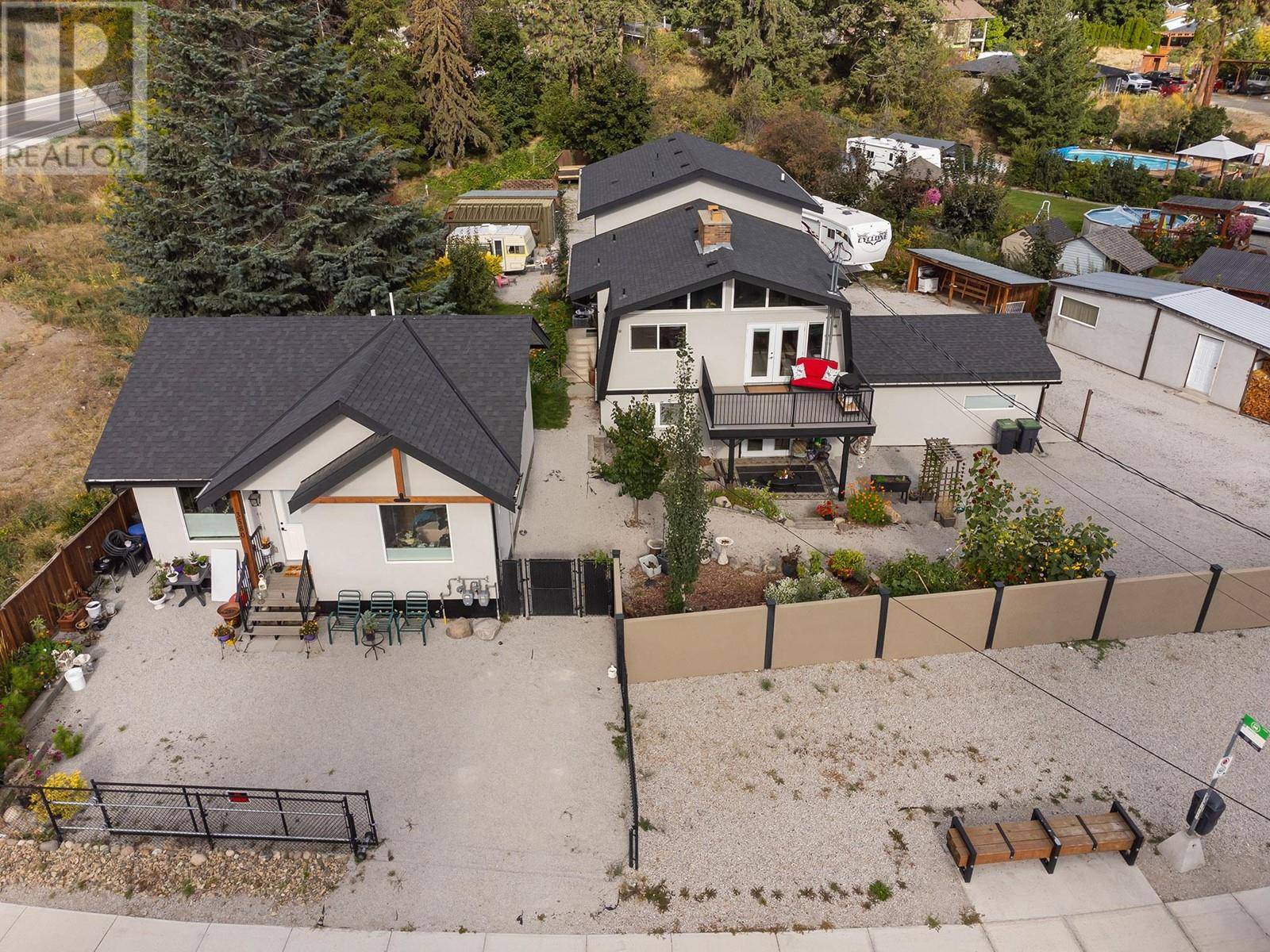 West Kelowna, BC V4T1H8,3576-3580 Mciver Road