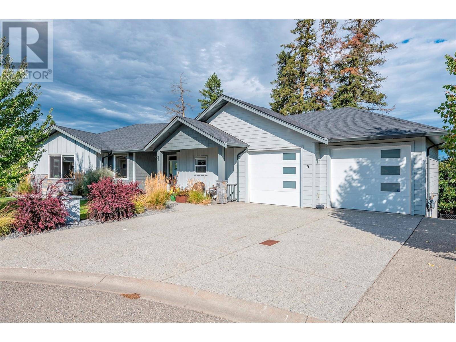 Armstrong, BC V4Y0B7,2435 Okanagan ST #5