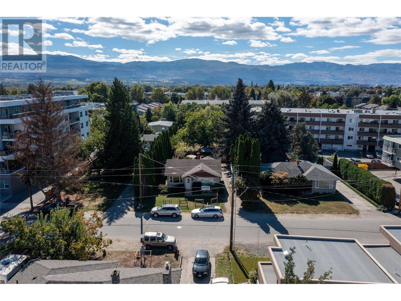 Kelowna, BC V1Y5T8,1115, 1125, 1135 Pacific Avenue