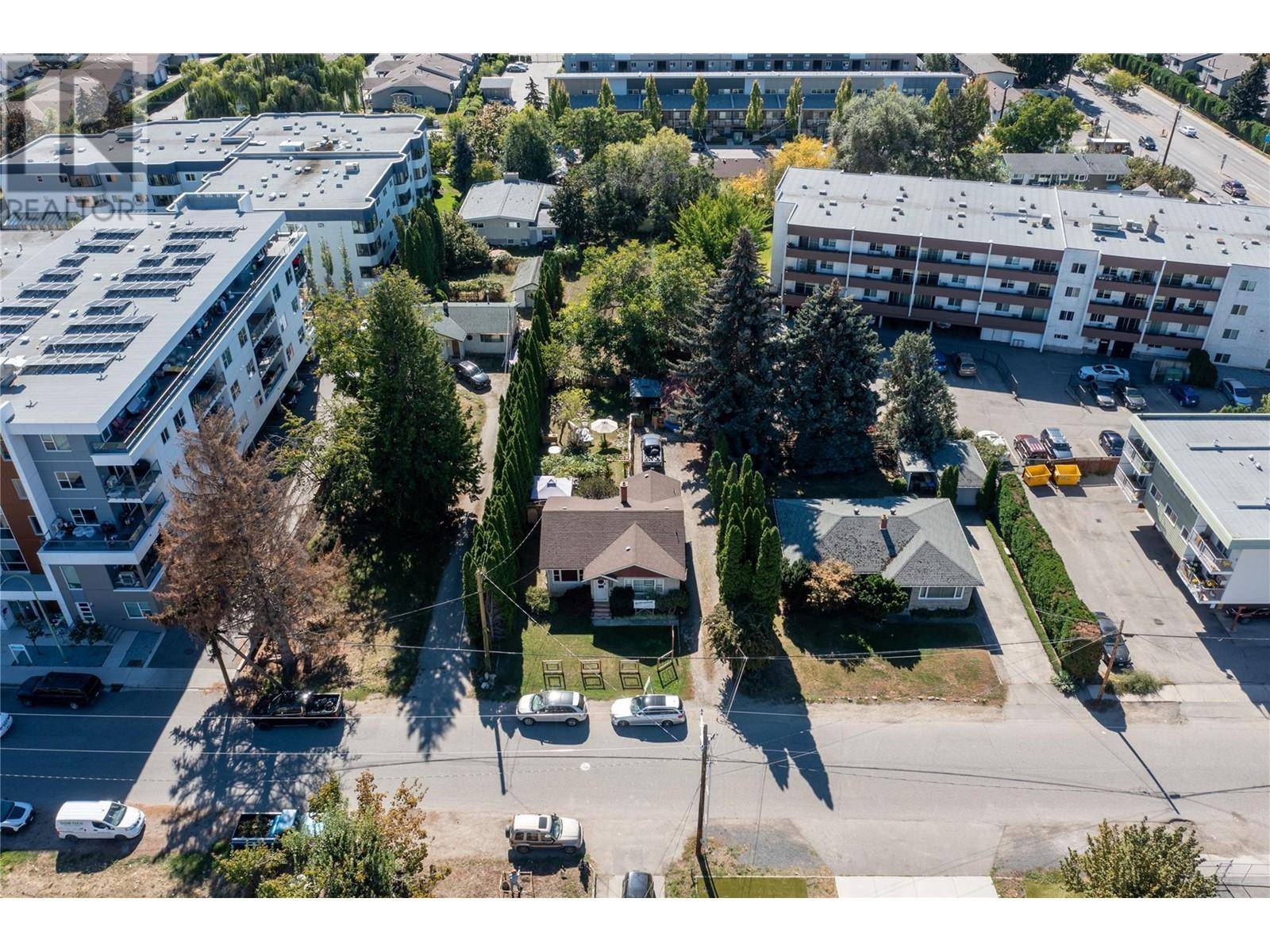 Kelowna, BC V1Y5T8,1115, 1125, 1135 Pacific Avenue