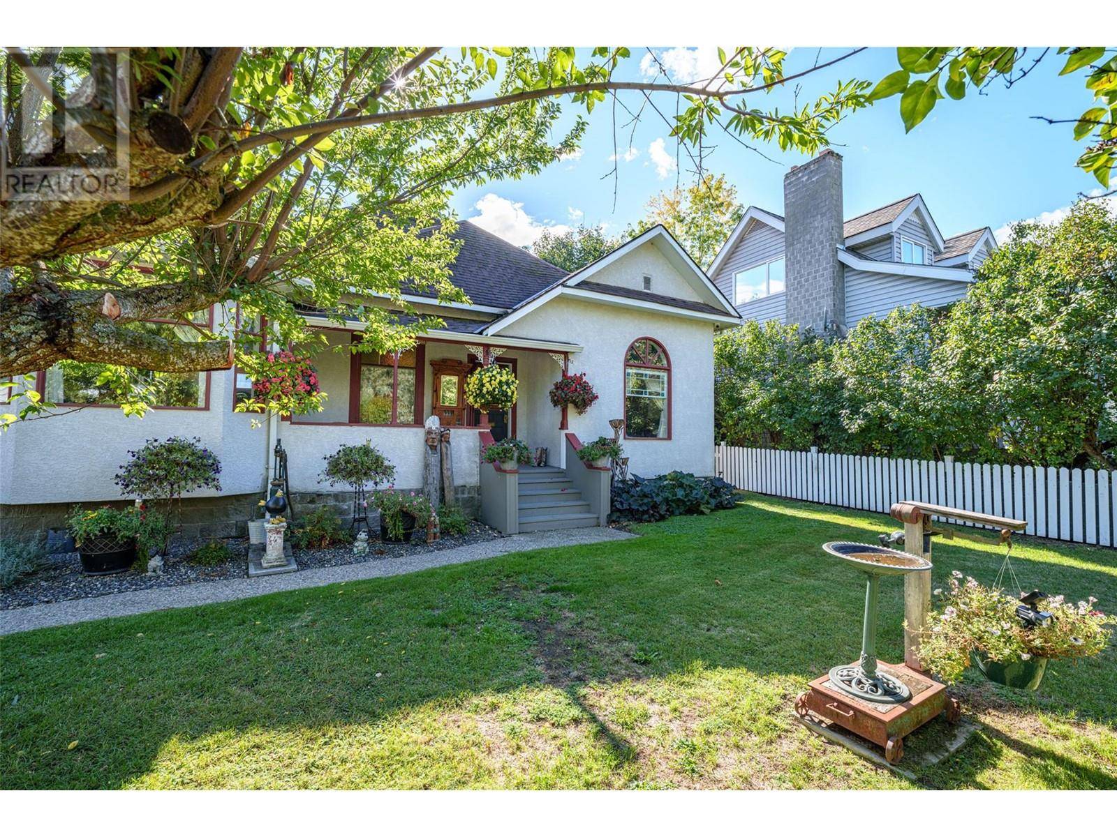 Armstrong, BC V0E1B1,2905 Rosedale Avenue