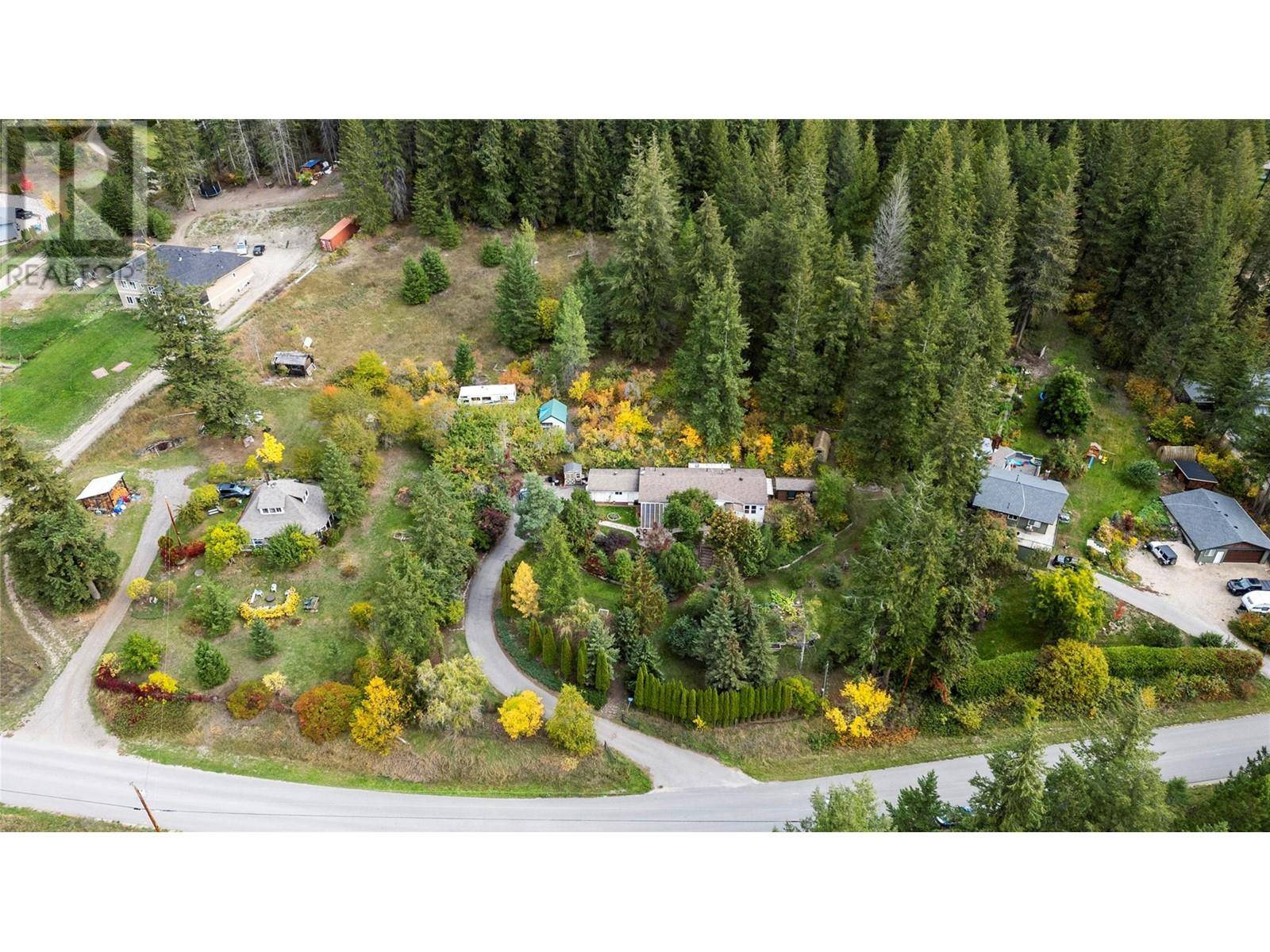 Tappen, BC V0E2X1,668 Mobley Road