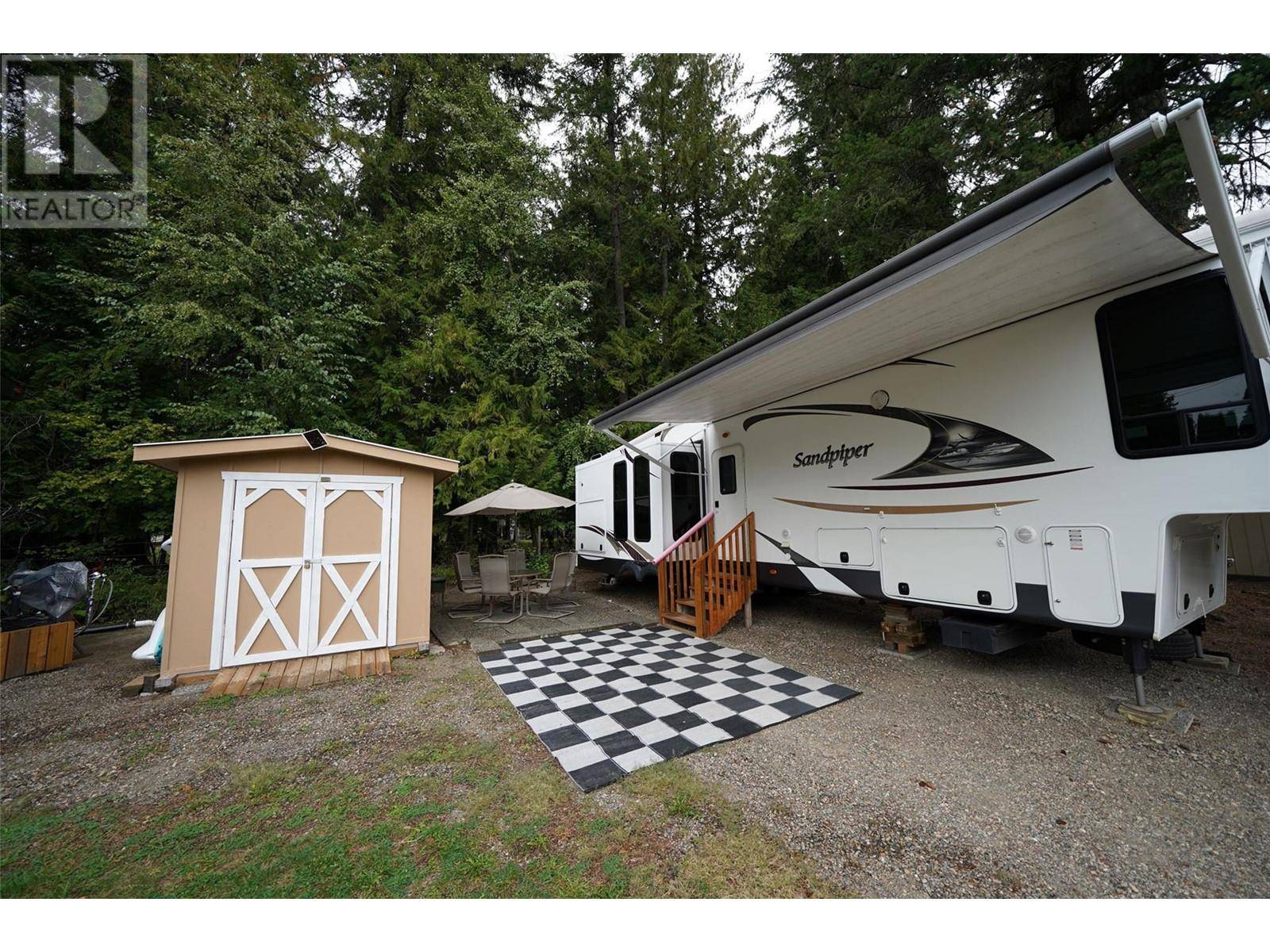 Magna Bay, BC V0E1M7,6853 Squilax-Anglemont Road Lot# 81