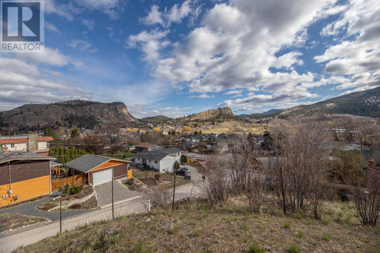 Summerland, BC V0H1Z8,12402 BLAGBORNE Avenue