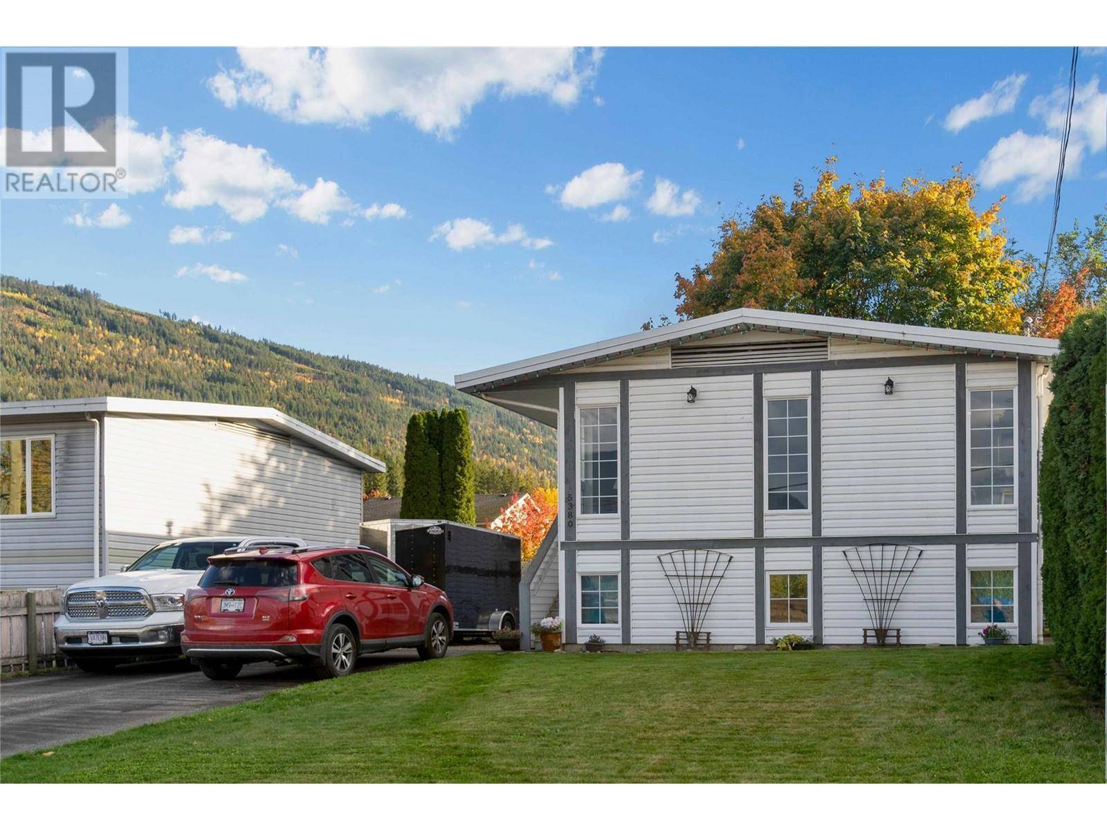 Salmon Arm, BC V1E2M5,5380 Canoe Beach Drive NE