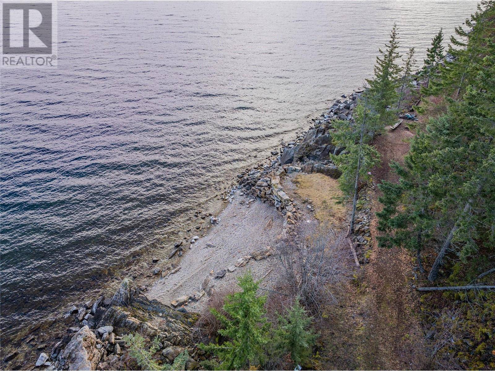 Procter, BC V1L0B6,397 Park Avenue