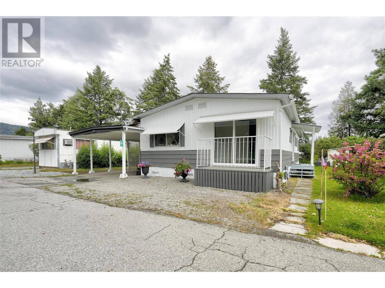 Summerland, BC V0H1Z6,8712 Steuart ST #6