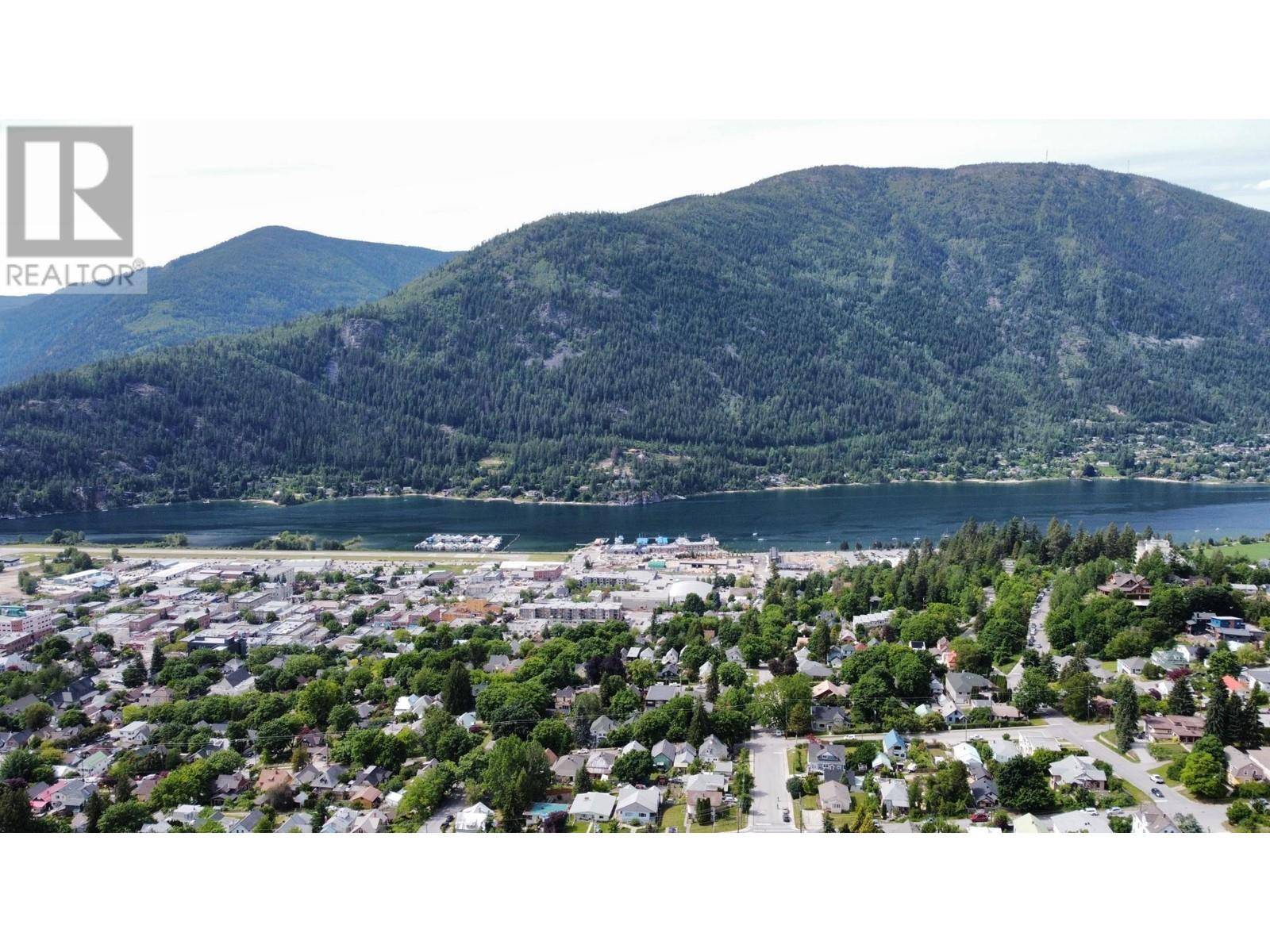 Nelson, BC V1L4H9,593B Baker Street