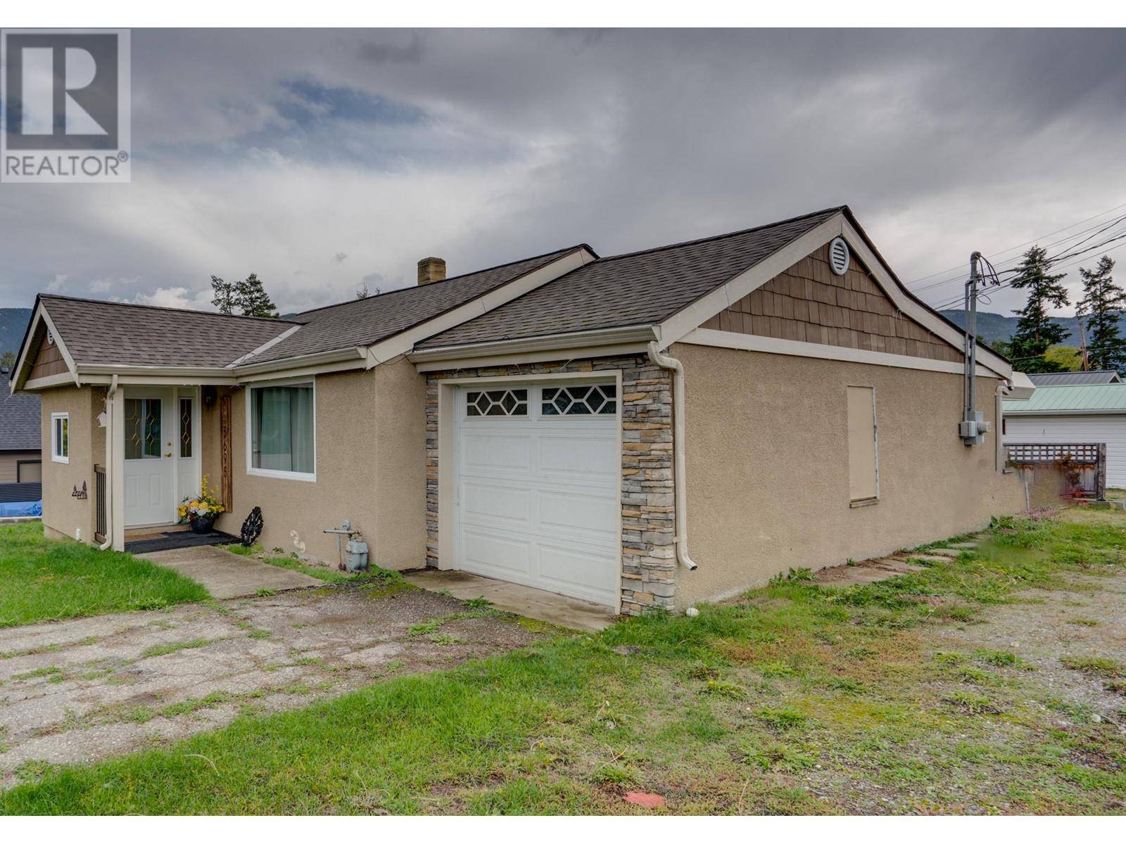 Armstrong, BC V0E1B2,3695 Sage Avenue