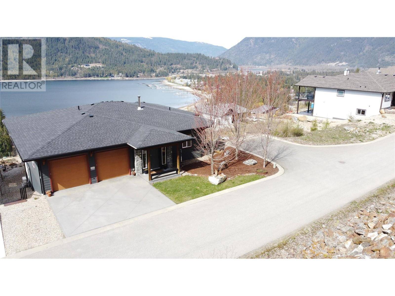 Sicamous, BC V0E2V1,218 Sunset Drive