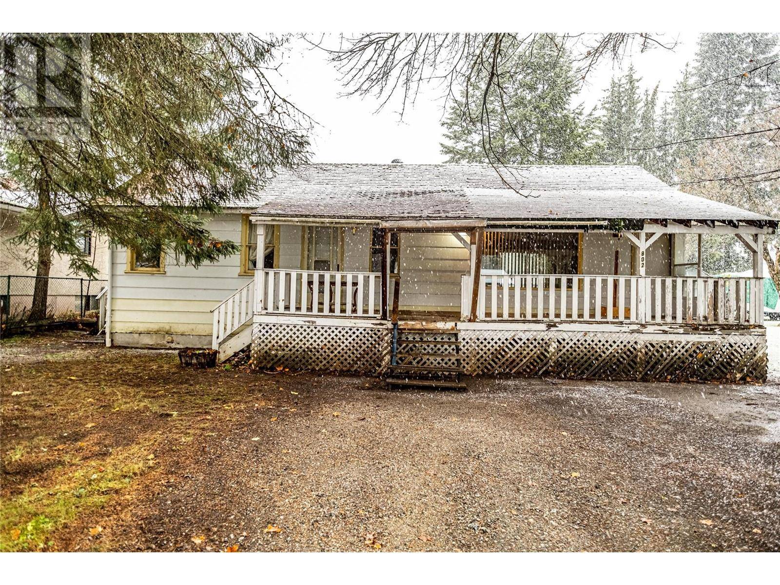 Salmo, BC V0G1Z0,802 Cottonwood Avenue