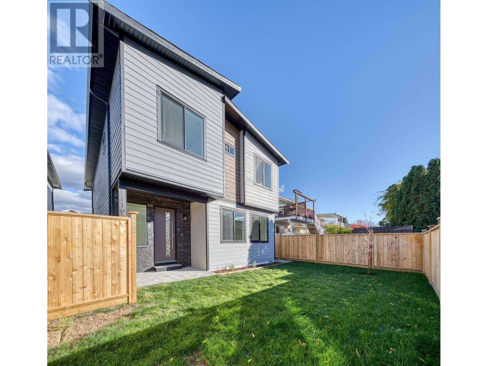 Penticton, BC V2A6C7,1715 Fairford DR #102