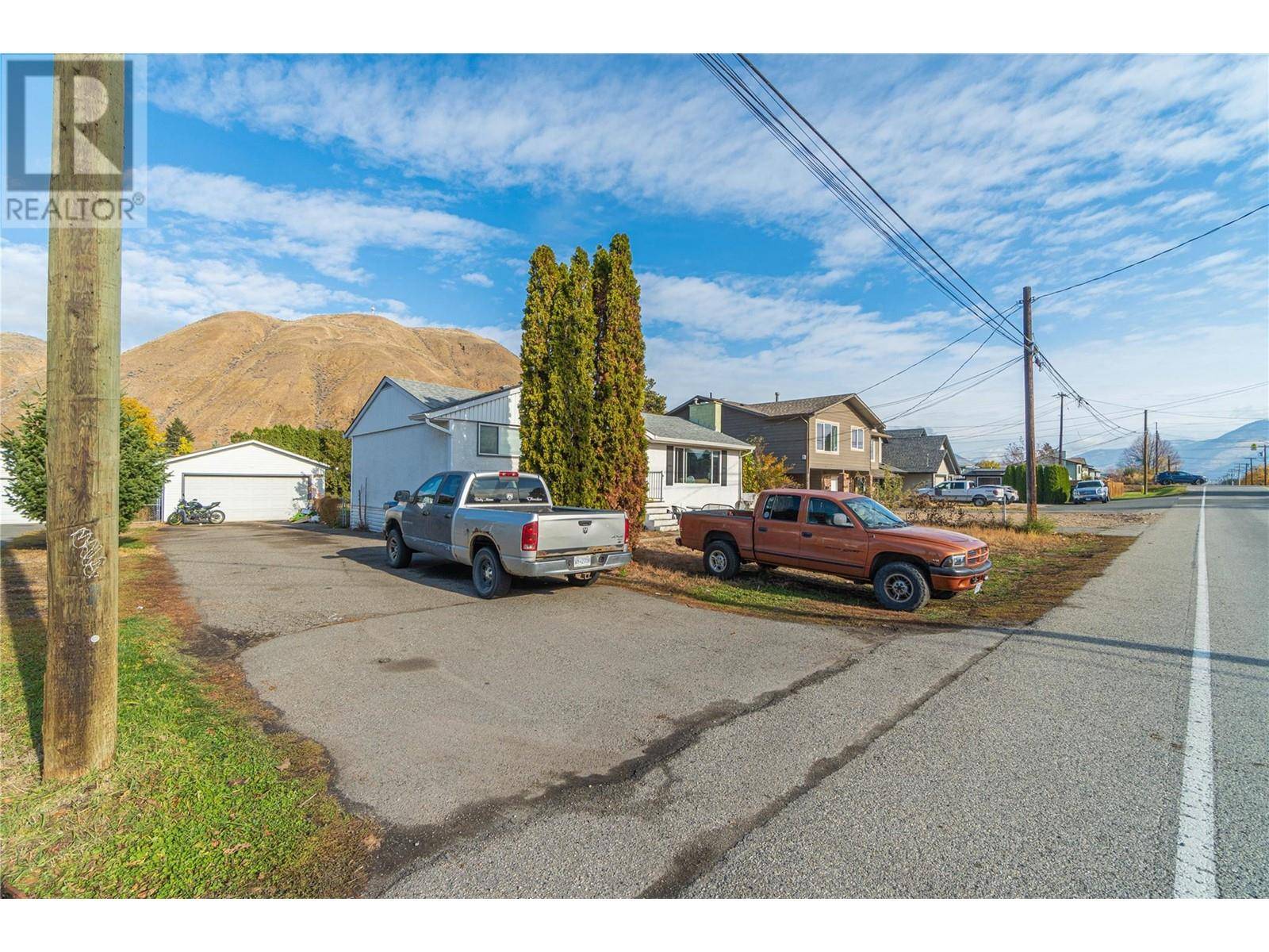 Kamloops, BC V2B4Y3,2322 Parkcrest Avenue