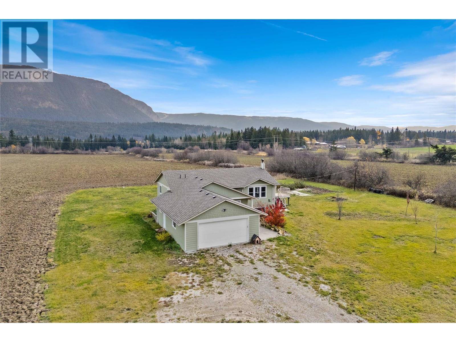 Tappen, BC V0E2X3,624 Tappen Valley Road